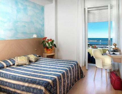 Hotel Diplomatic Bellaria-Igea Marina Buitenkant foto